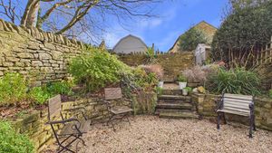 Photo 8- click for photo gallery